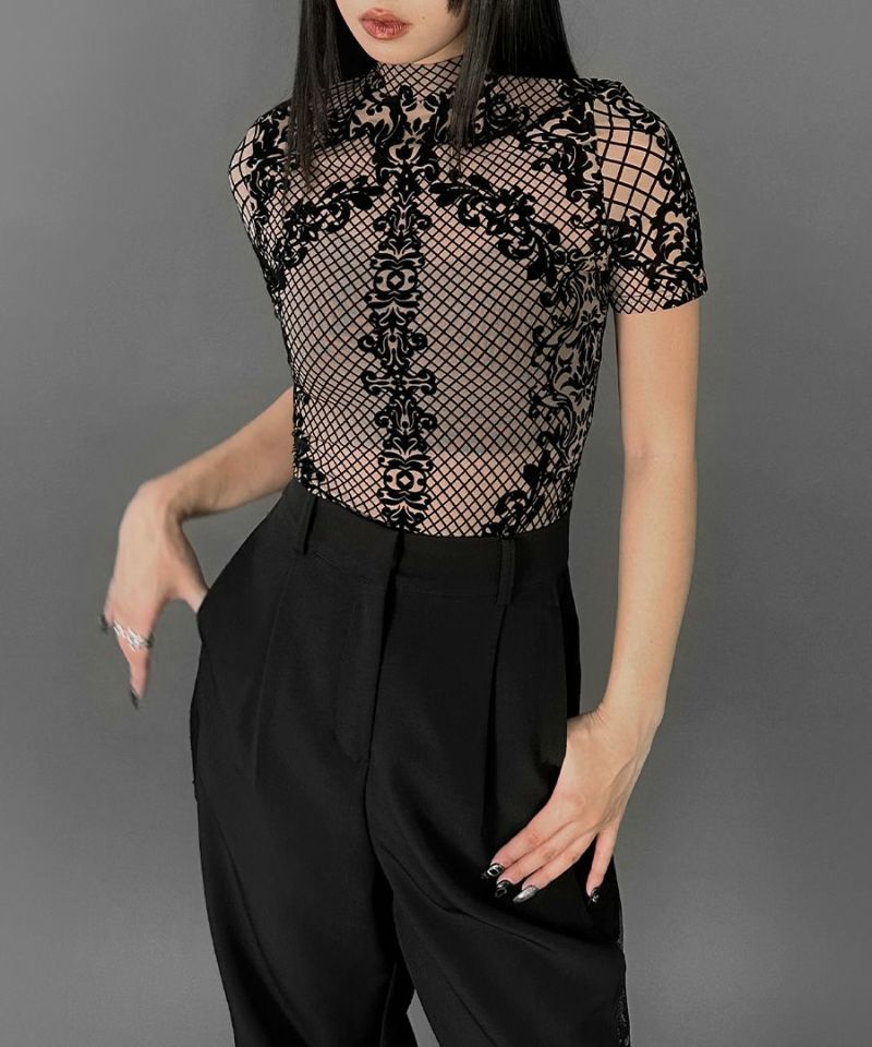 Lace design short sleeve bodysuit