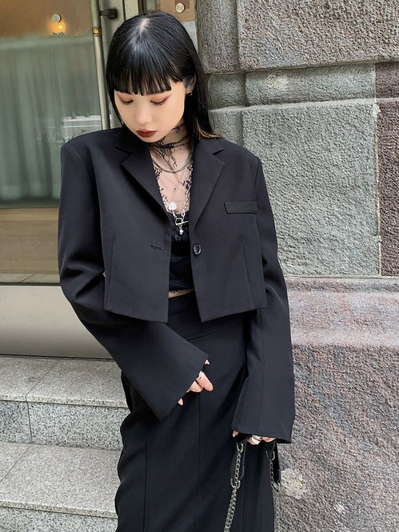Flare cuffs cropped jacket