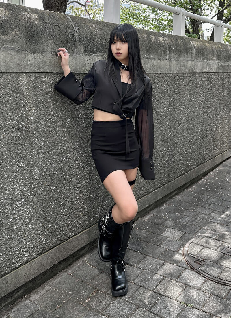 Belt choker knit tops