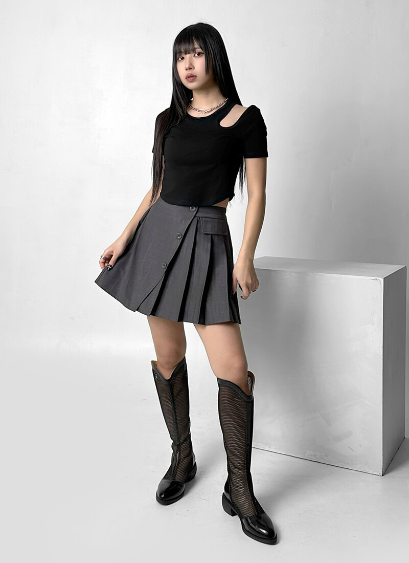 Cut out cropped tops