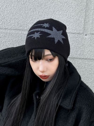 LVEU.（ラブユ.）　Star design beanie ブラック LVEU.（ラブユ.） Star design beanie ブラック（Star design