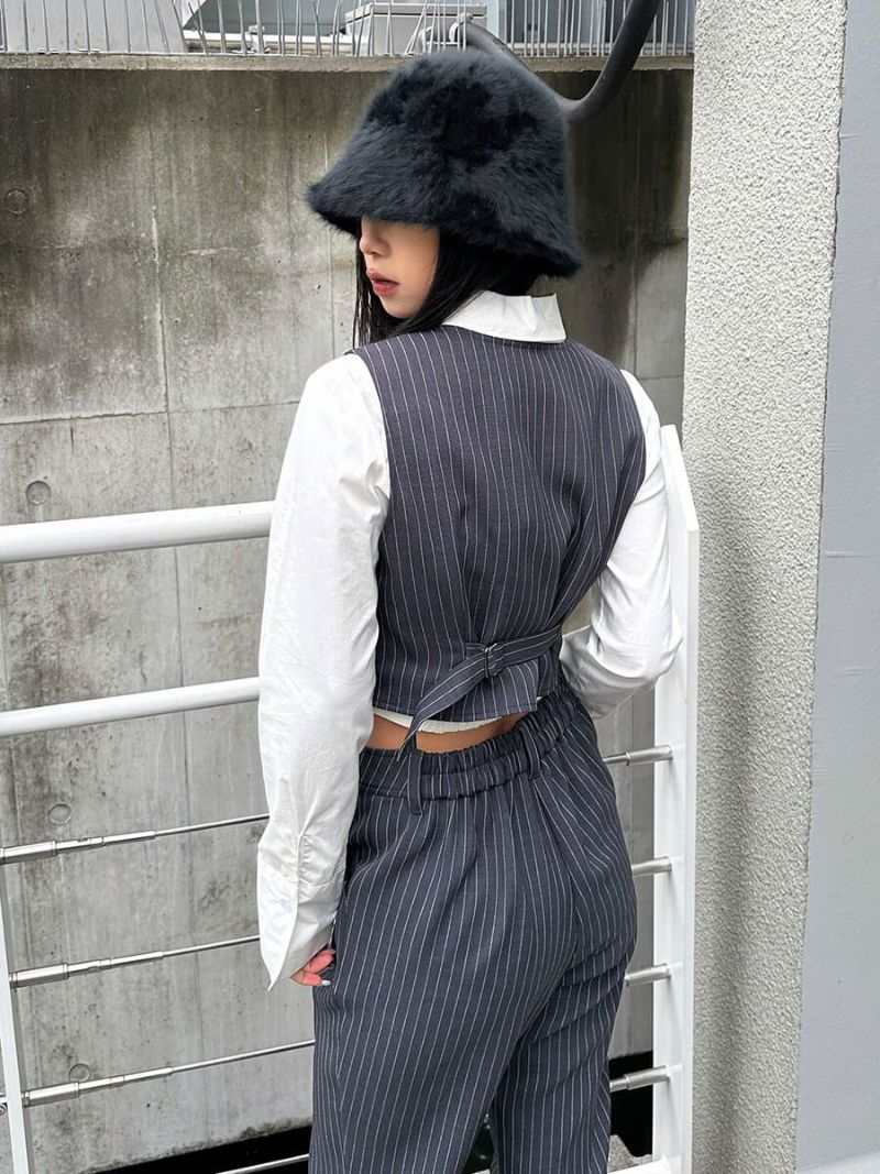 yun.i様】LVEU. チェーンミニスカート+ ベストビスチェ